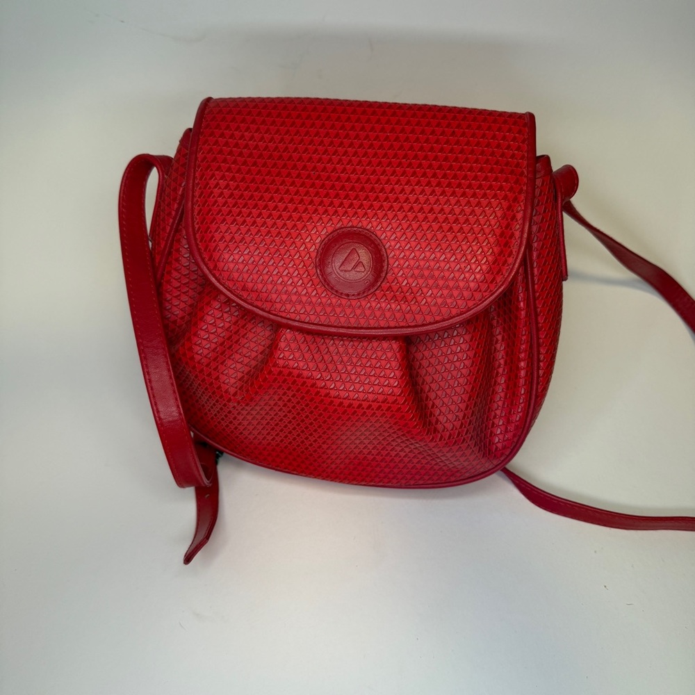 VINTAGE 1980s Liz Claiborne leather handbag